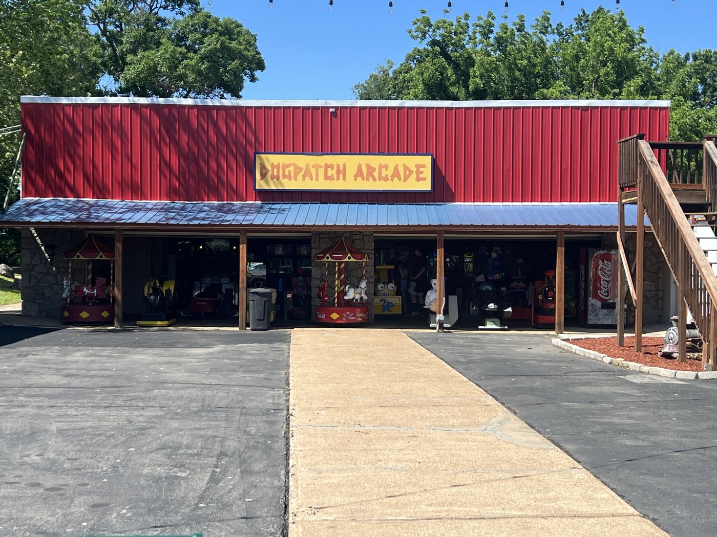 Dogpatch Arcade, nearby
